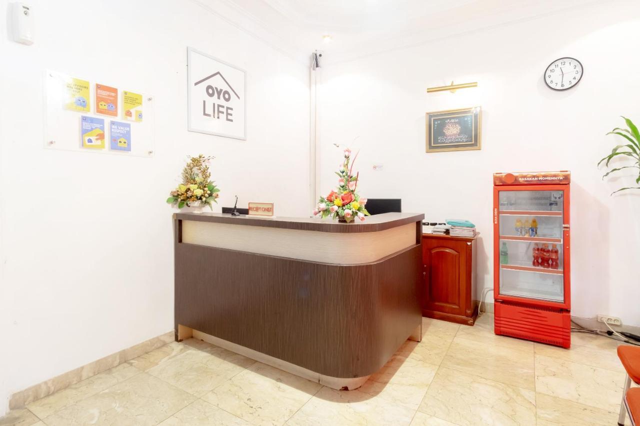 מלון מדאן Oyo Living 2843 Raz House Syariah מראה חיצוני תמונה