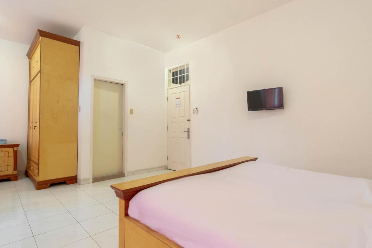 מלון מדאן Oyo Living 2843 Raz House Syariah מראה חיצוני תמונה