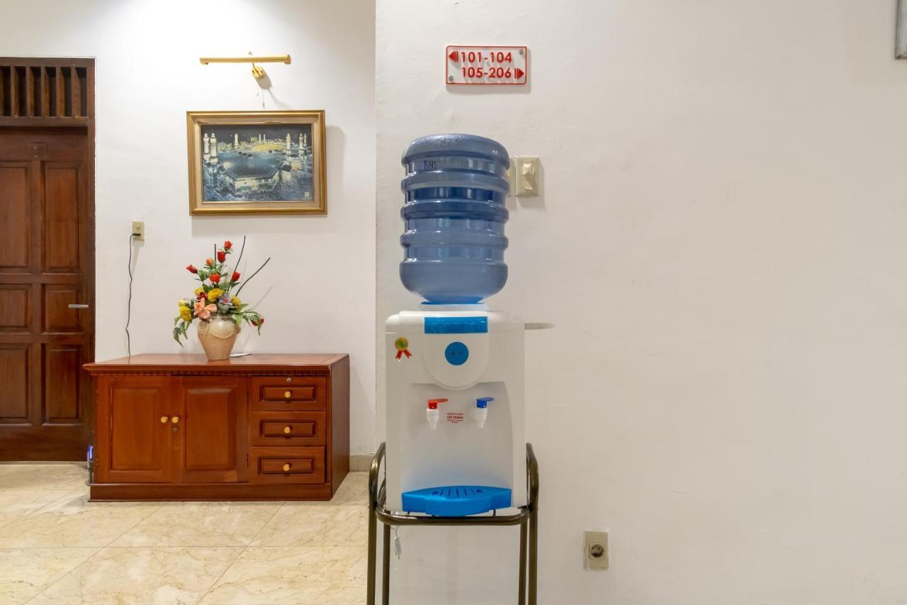 מלון מדאן Oyo Living 2843 Raz House Syariah מראה חיצוני תמונה