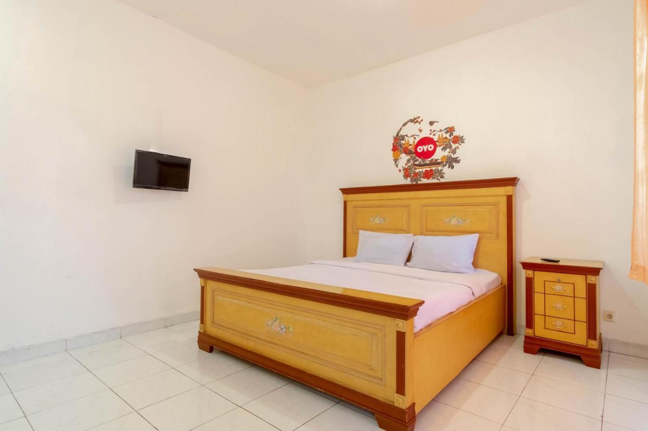 מלון מדאן Oyo Living 2843 Raz House Syariah מראה חיצוני תמונה