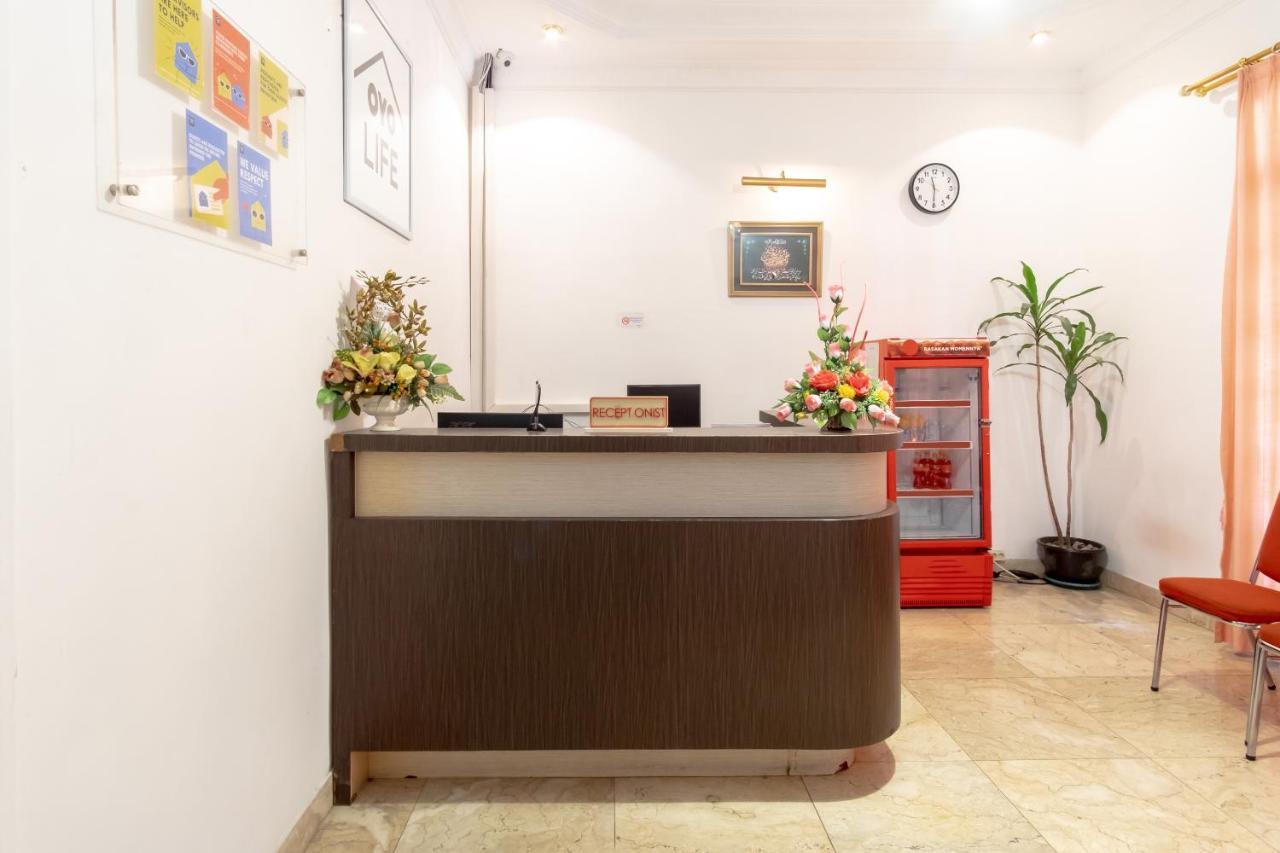 מלון מדאן Oyo Living 2843 Raz House Syariah מראה חיצוני תמונה